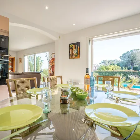 La Petite Afrique By Interhome بيت للعطل
